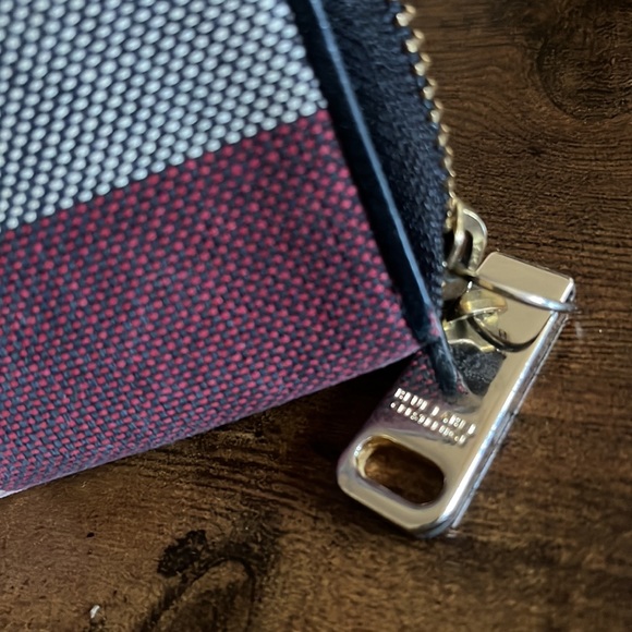 Blue Label Crestbridge - Picture 3 of 4